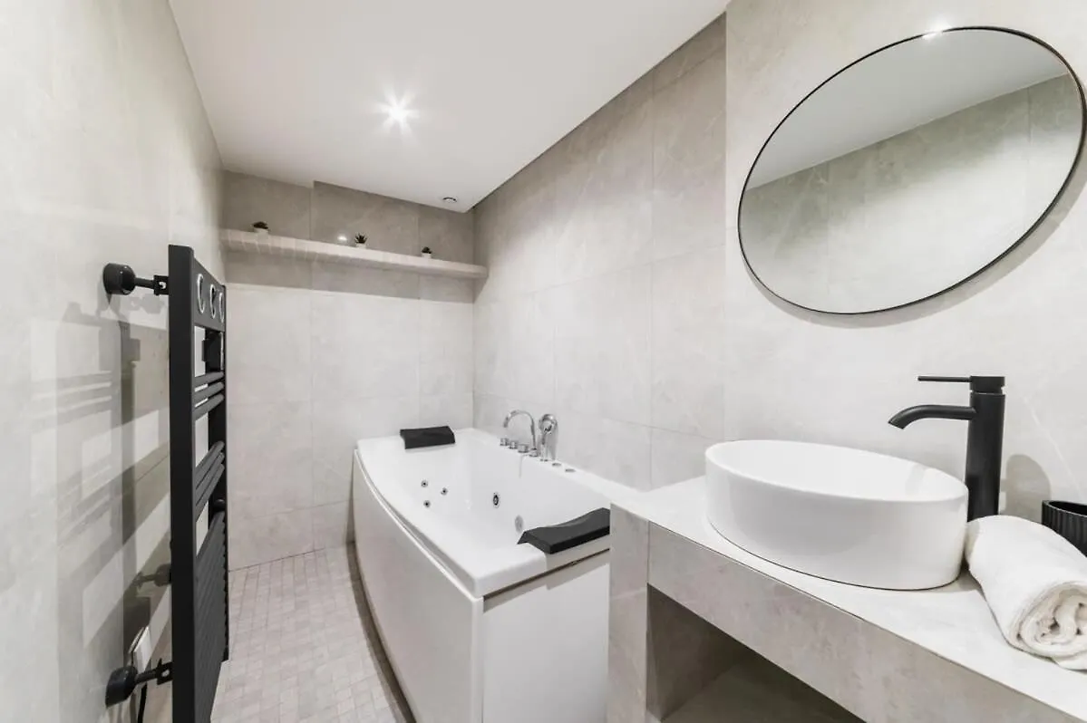 Apartament Zzz La Bruyere 9 Paryż
